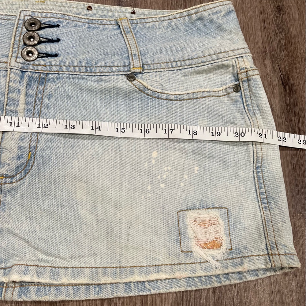 Bongo Y2K Light Wash Denim Mini Skirt Size 17 90s 2000s - Picture 9 of 11